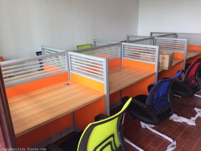 电脑办公家具选购指南 从职员桌到经理桌的全面解析